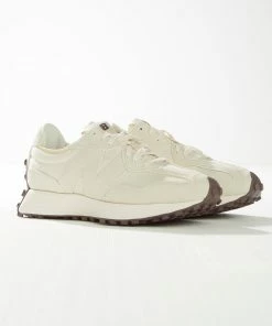 New Balance - 327 Sneaker - Angora -Outerwear Shop 125b1998d27848e081001b60ffa600e3 55fe4414 1b73 4c05 a801 1d43b53c097f 1024x1024