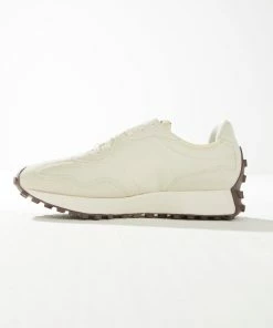 New Balance - 327 Sneaker - Angora -Outerwear Shop 16ec89ee473845479f90178c5fcaa320 f2e879e4 1f24 4f8f 83cc d35f3c6eb65b 1024x1024