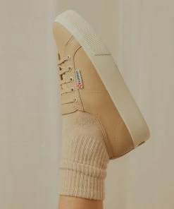 Superga - 2730 Nappa Sneaker - Beige Favorio -Outerwear Shop 2f8076f77fcb4c83ae578fd630652ccc 1024x1024