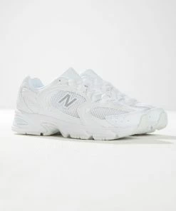 New Balance - 530 Sneaker - White 9 New Balance - 530 Sneaker - White -Outerwear Shop 31ba7d66577b44979a280a3d95b2d94e 136a6863 27a6 4e89 84d7 dde82dc2a96a 1024x1024