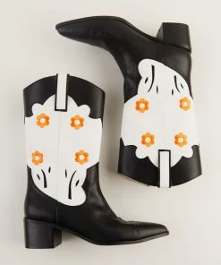 Cult Avenue - Shania Cowboy Boots - White -Outerwear Shop 3a745784f929436f807623e655413ff7 1024x1024