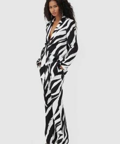 4th & Reckless 4th & Reckless - Karim Blazer - Zebra 11 4th & Reckless 4th & Reckless - Karim Blazer - Zebra -Outerwear Shop 3edab93ce06845faa4ce5bfc6190542a 1024x1024