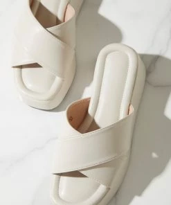 Cult Avenue - Fonda Cross Over Mule - Ivory -Outerwear Shop 45326f5e15e14d1aa8bb66169d9a9294 1024x1024