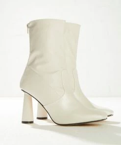 4th & Reckless 4th & Reckless - Liberty Ankle Boot - Off White 11 4th & Reckless 4th & Reckless - Liberty Ankle Boot - Off White -Outerwear Shop 45567e52d48e4ef5a2506f35568a14a9 1024x1024