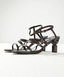 4th & Reckless 4th & Reckless - Tyler Heel - Chocolate PU 8 4th & Reckless 4th & Reckless - Tyler Heel - Chocolate PU -Outerwear Shop 4b7393c42120434e9c287efa1d9db65e 1024x1024