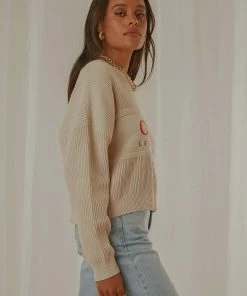 Cools Club - Leisure Club Knit - Stone -Outerwear Shop 61e20860b4574d99b9f46c0fe6d6e14b 1024x1024