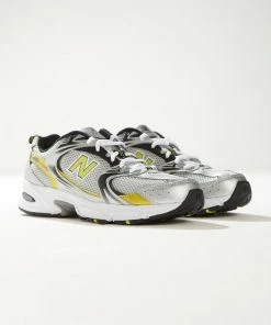 New Balance - 530 Sneaker - Retro Silver Yellow -Outerwear Shop 6b4f4b1f7858425890646a966b3e3823 1024x1024