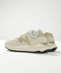 New Balance - 57/40 Sneaker - Au Lait -Outerwear Shop 74b8aabc58554c8d8e3aff3d770b2660 1024x1024