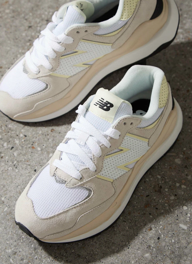 New Balance - 57/40 Sneaker - Garnet With Pink Glow 3 New Balance - 57/40 Sneaker - Garnet With Pink Glow