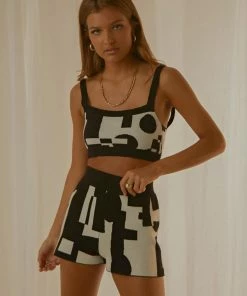 Peppermayo Exclusive - Remix It Knit Short - Black And White Geo -Outerwear Shop 79b23ebbf8a44fb7892063fcd6fbb979 1024x1024