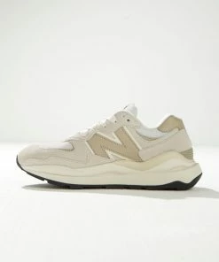 New Balance - 57/40 Sneaker - Au Lait -Outerwear Shop 83b9768736a9415493fdde9175d53f69 1024x1024
