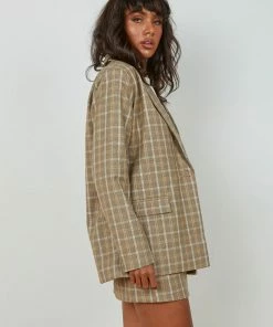 4th & Reckless 4th & Reckless - Chance Blazer - Beige Check -Outerwear Shop 895389e1510d45b4a17ac1b04d5a8170 1024x1024