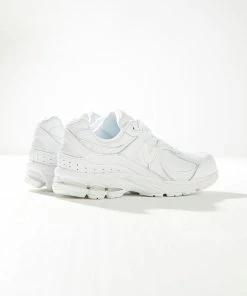 New Balance - Munsell White (048) Sneaker - White -Outerwear Shop 95d316ef055249489bf4fde470cf8ea7 1024x1024