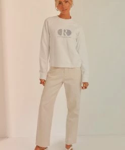 Rolla's Rolla's - 80s Sport Sweater - White -Outerwear Shop 999b0518cd824c078afcf117e0312579 1024x1024