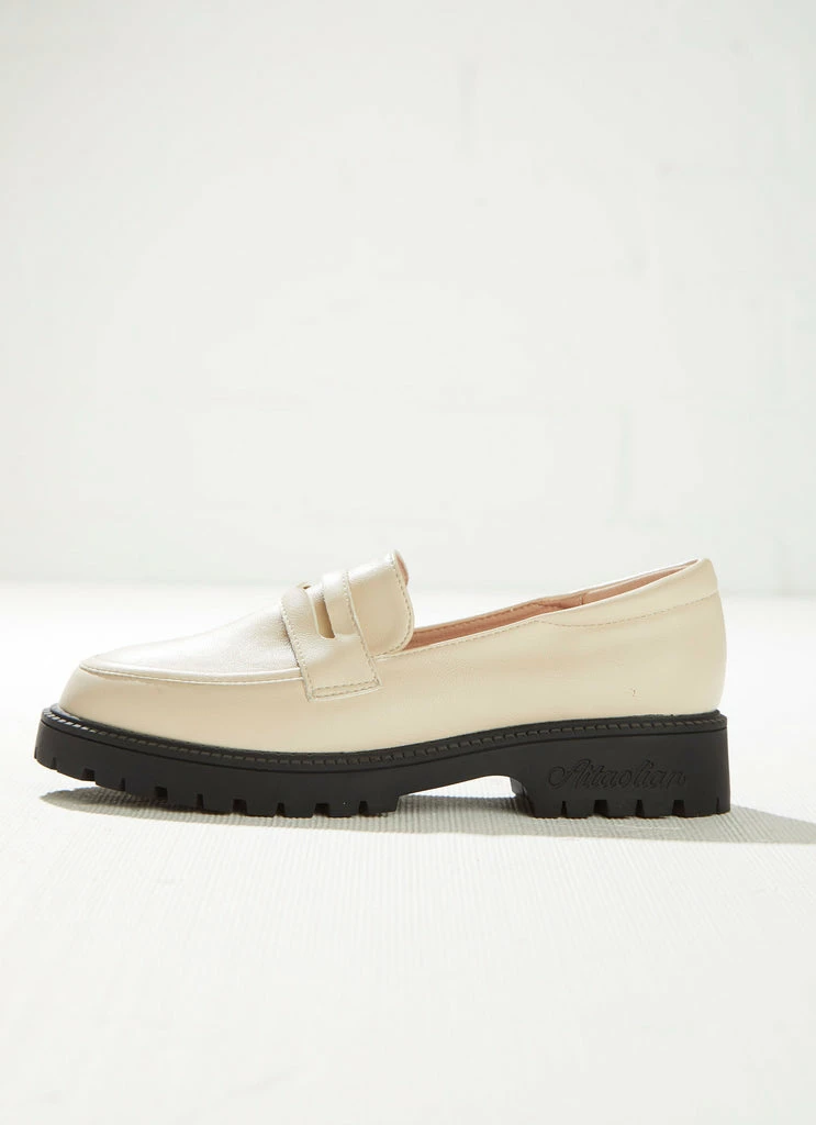 Cult Avenue - Lucinda Loafer - Bone 8 Cult Avenue - Lucinda Loafer - Bone - Image 6