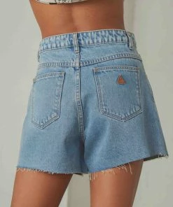 Abrand - A Venice Short - Rachel Eco 11 Abrand - A Venice Short - Rachel Eco -Outerwear Shop 9efb9c19c9ca4202b82beebfc4a65e3d 1024x1024