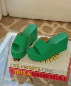 Cult Avenue - Villa Playa Mule Heel - Jade Green -Outerwear Shop Isle Escape Ecom Crops 20 1024x1024