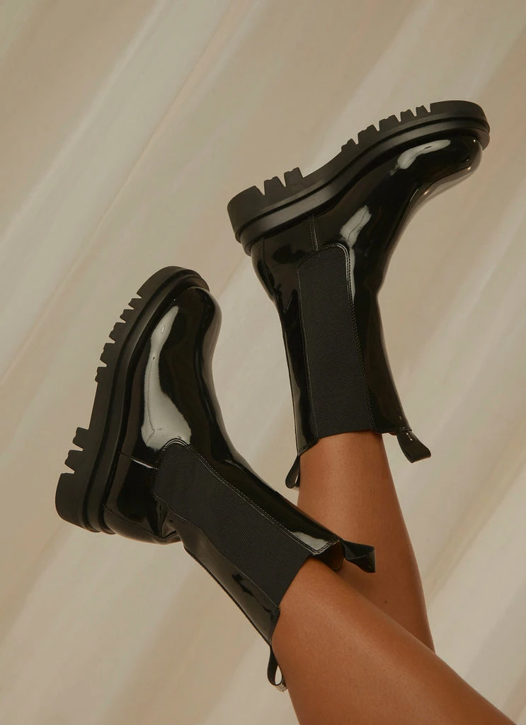 Cult Avenue - Annalise Boot - Gloss Black 5 Cult Avenue - Annalise Boot - Gloss Black - Image 3