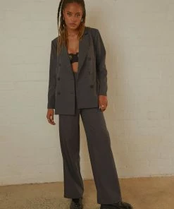 4th & Reckless 4th & Reckless - Bennet Blazer - Dark Grey -Outerwear Shop Peppermayo Jenaya 7.2.22 P3 52 1024x1024