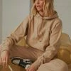 Champion - Reverse Weave Boyfriend C Hoodie - Country Walnut -Outerwear Shop Peppermayo Laura 23.8.21 P4 60 cbe9c6e0b85a4f51abd31e8c4621a947 1024x1024