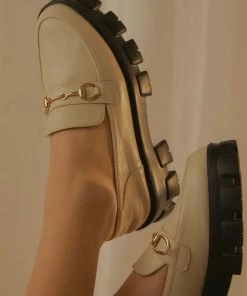 Cult Avenue - Brigitta Loafer - Bone