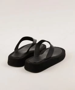 Cult Avenue - Style Muse Sandal - Black 9 Cult Avenue - Style Muse Sandal - Black -Outerwear Shop Shoes Reshoot 2 19 1024x1024