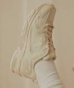 New Balance - 530 Sneaker - Moonbeam 8 New Balance - 530 Sneaker - Moonbeam -Outerwear Shop a4b54268df264de3970dbb351af286c6 1024x1024