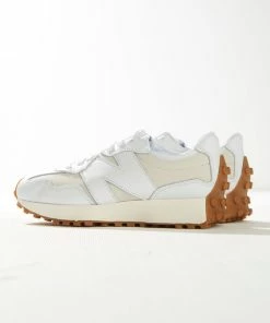 New Balance - 327 Sneaker - White 9 New Balance - 327 Sneaker - White -Outerwear Shop a53c7f9483b3414395248c852f46445e 1024x1024