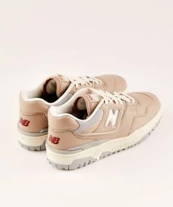New Balance - Unisex - 550 Sneaker - Driftwood With Turtledove -Outerwear Shop a9fa476651cf4a82a126ecd8c01552c4 1024x1024