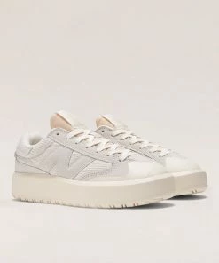 Outerwear Shop 33 New Balance - 302 Sneaker - Moonbeam
