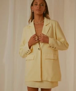 Peppermayo Exclusive - Italian Cities Blazer - Butter -Outerwear Shop b63c290a5f514ba0a346f86d11bbae37 1024x1024