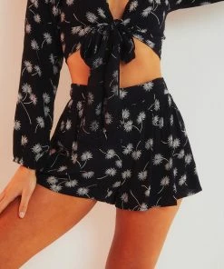 Outerwear Shop 13 Amuse Society - Mojito Shorts - Black