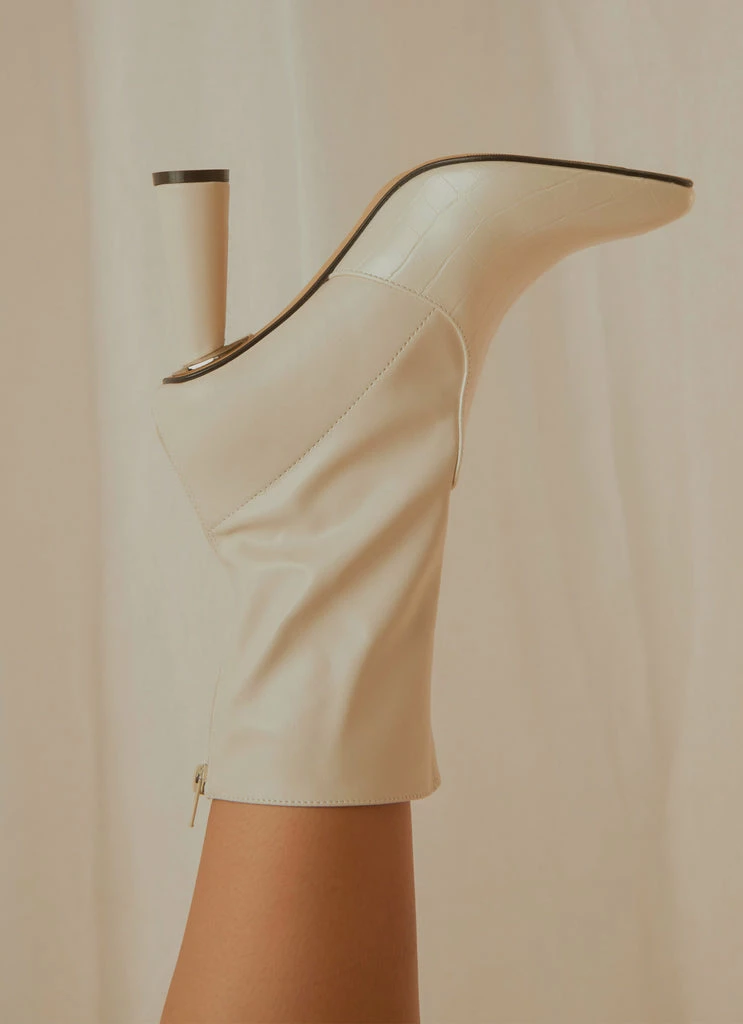 4th & Reckless 4th & Reckless - Liberty Ankle Boot - Off White 4 4th & Reckless 4th & Reckless - Liberty Ankle Boot - Off White - Image 2