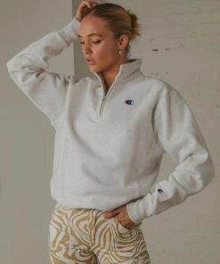 Champion - Reverse Weave Boyfriend Quarter Zip Jumper - Silver Grey