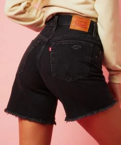 Outerwear Shop 17 Levi's Levi's - 501 Mid Thigh Short - Bees Knees