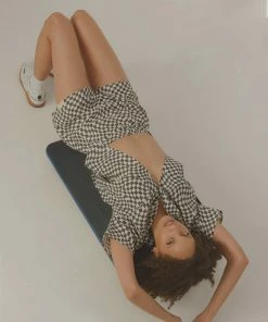 Vacancy Supply - Turbocharge Organic Linen Shorts - Charcoal - White