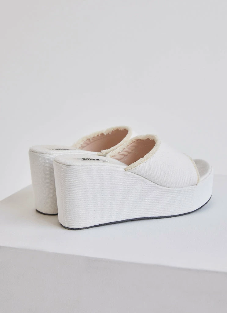 Riley Hubatka X Peppermayo - Siesta Fray Mule Heel - Creme 6 Riley Hubatka X Peppermayo - Siesta Fray Mule Heel - Creme - Image 4