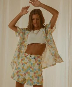 Cools Club - Jean Short - Cocktail Hour