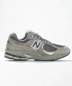 New Balance - 2002R Sneaker - Grey -Outerwear Shop f9f6a231572345da8a555e085be575b3 1024x1024