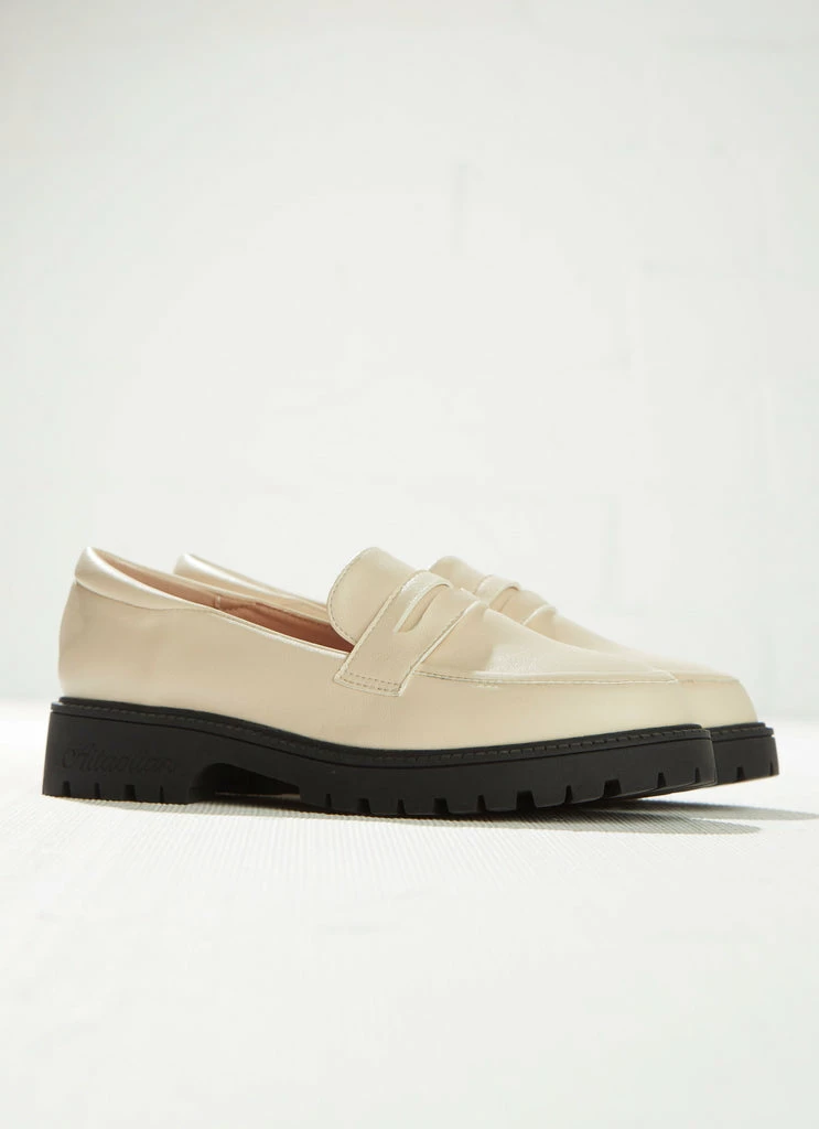 Cult Avenue - Lucinda Loafer - Bone 6 Cult Avenue - Lucinda Loafer - Bone - Image 4